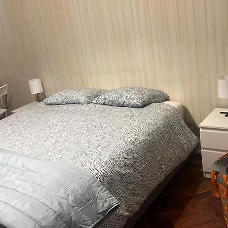 Habitacion Privada Para 3 Grande Con Balcon Лісабон Екстер'єр фото