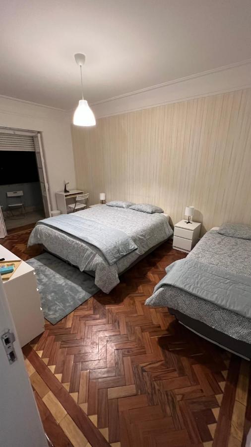 Habitacion Privada Para 3 Grande Con Balcon Лісабон Екстер'єр фото