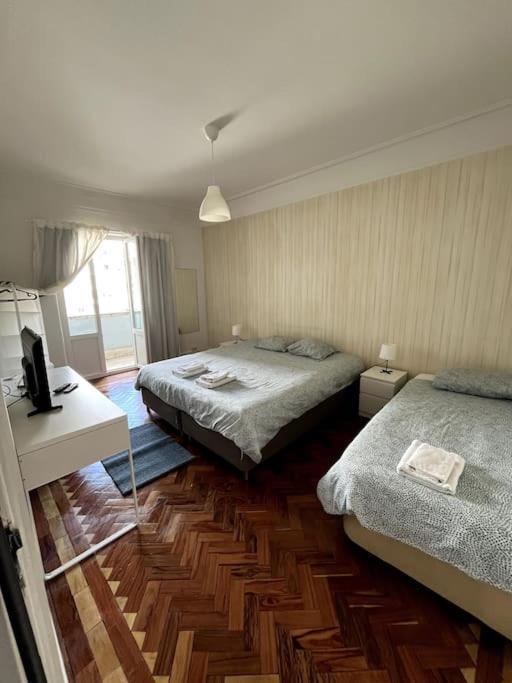 Habitacion Privada Para 3 Grande Con Balcon Лісабон Екстер'єр фото